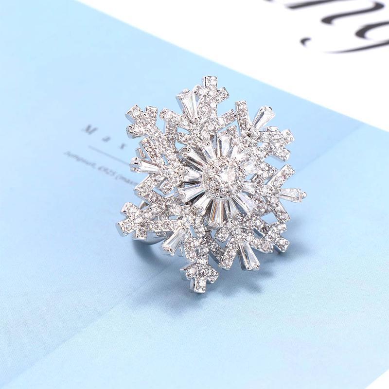 Rotatable Snowflake Ring