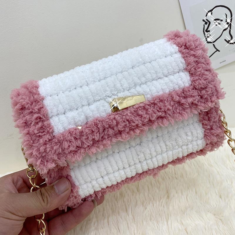 DIY Women's Shoulder Bag